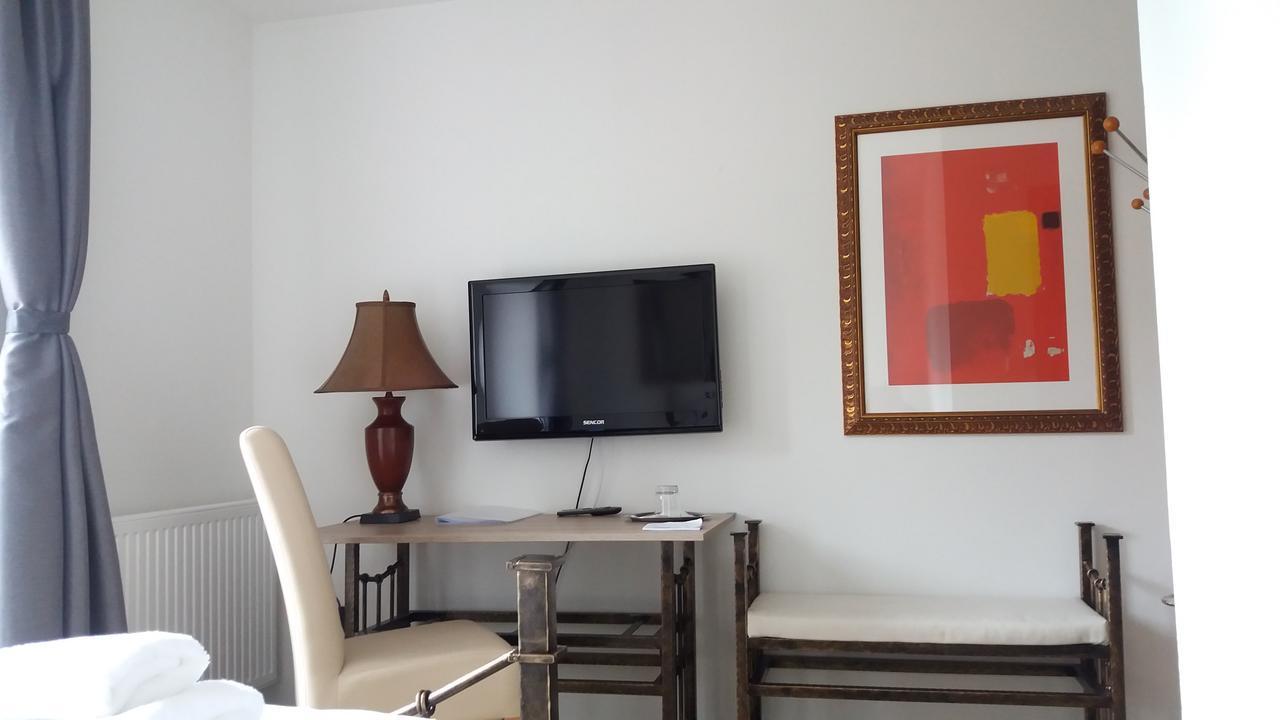 Hotel Bouczech 伏尔塔瓦河畔利普诺 外观 照片