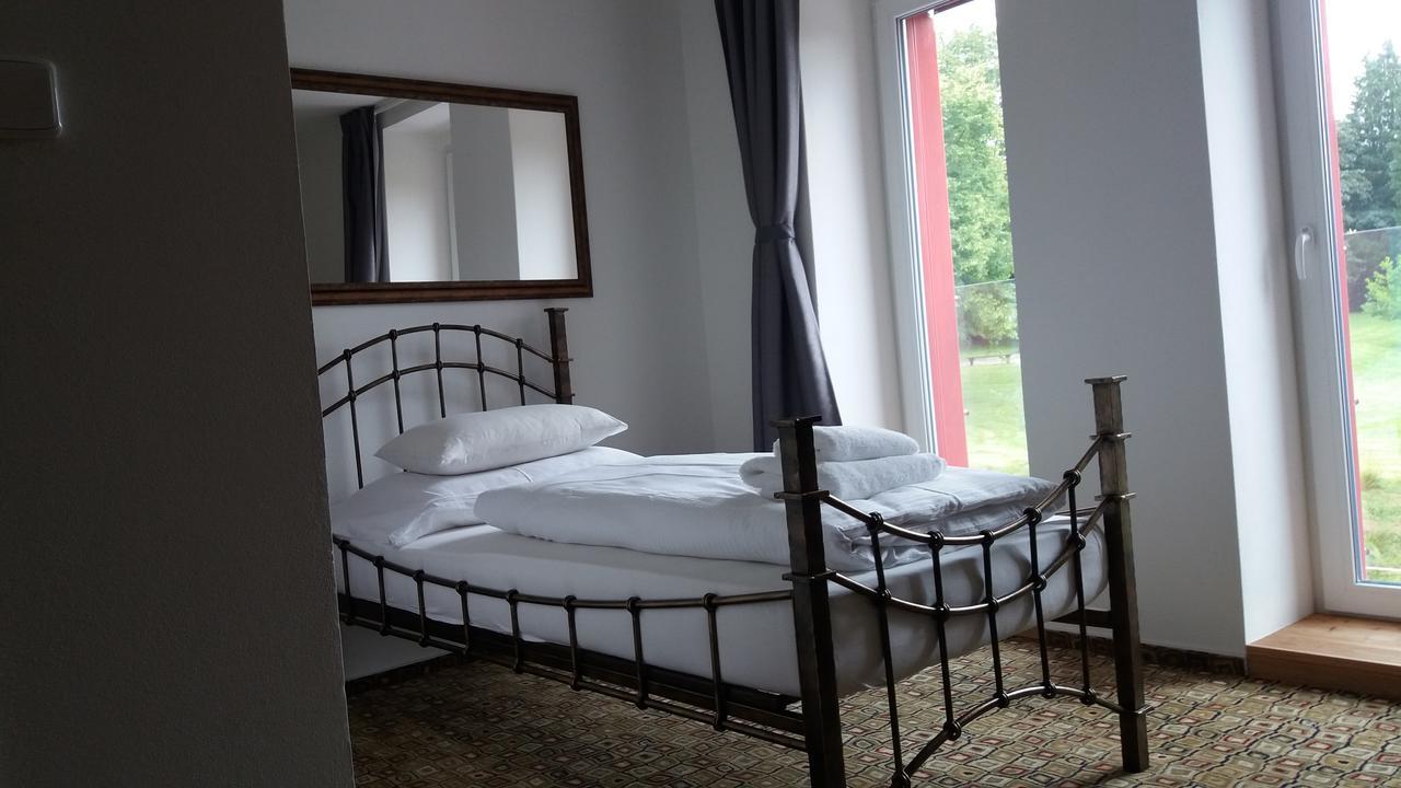 Hotel Bouczech 伏尔塔瓦河畔利普诺 外观 照片